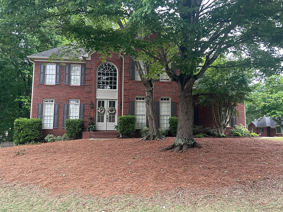 1900 Lilac Ridge Dr