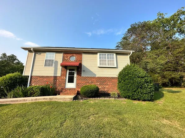 904 Goose Meadow Dr, Forest, VA 24551