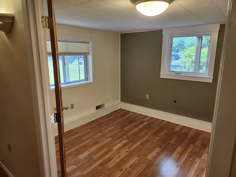 2415 1/2 Woodland Ave #B — Photo 7