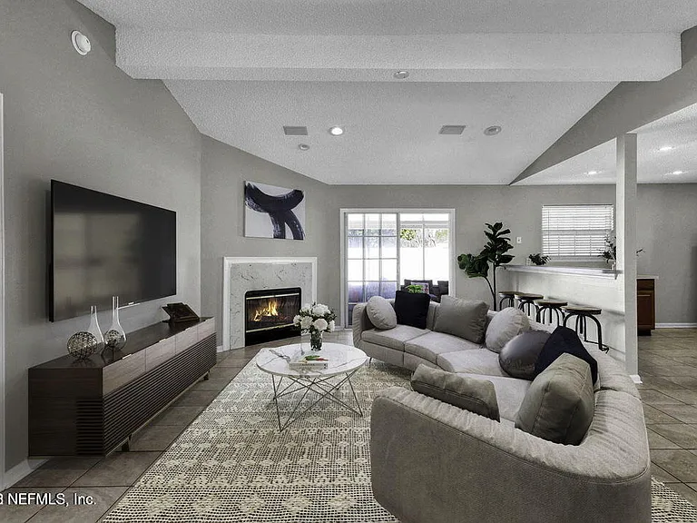 12967 Canyon Creek Trl S — Photo 5