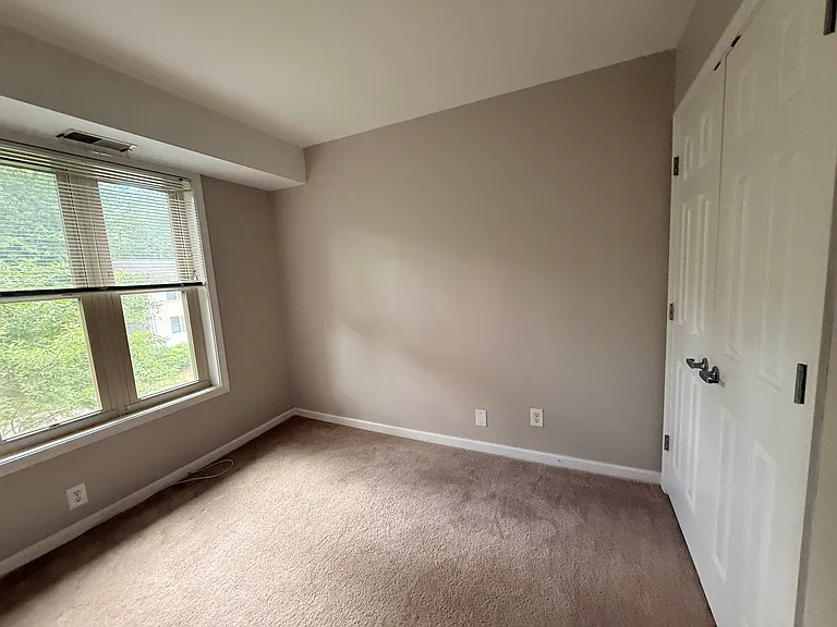 2nd Bedroom / Office
