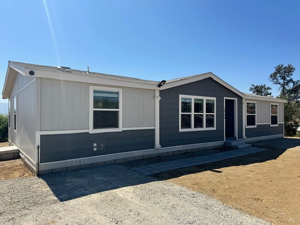 1st image of 28146 Leona Dr