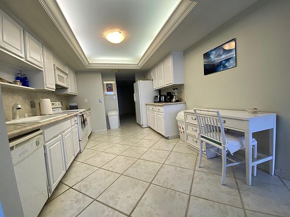 3rd image of 1800 Ocean Blvd #408
