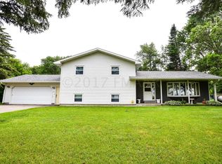 214 Evergreen Ln, Kindred, ND 58051