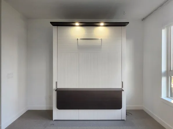 111 E 3rd St #313, North Vancouver, BC V7L 0C6