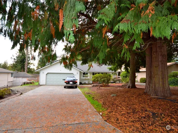 50 Mockingbird Lane, Port Ludlow, WA 98365