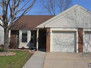 2248 SW Westport Pl, Topeka, KS 66614