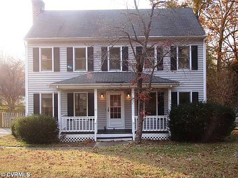 2nd image of 10818 Belvoir Rd