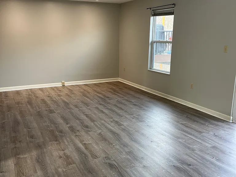 312 Wildflower Ct — Photo 4