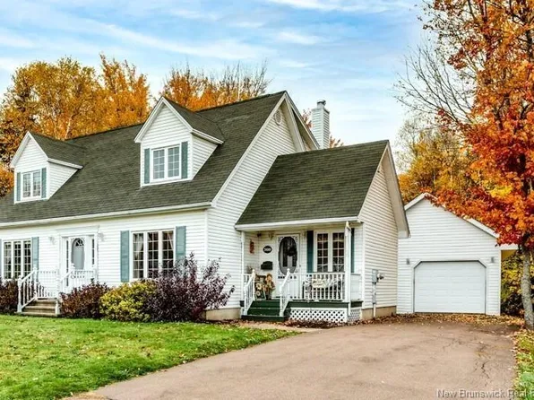 369 Eunice Ave, Dieppe, NB E1A 6X1