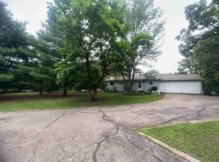 501 Slough Rd, Weyauwega, WI 54983