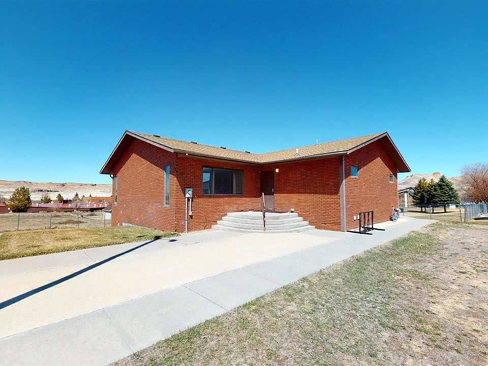 1st image of 1030 Medicine Bow Dr