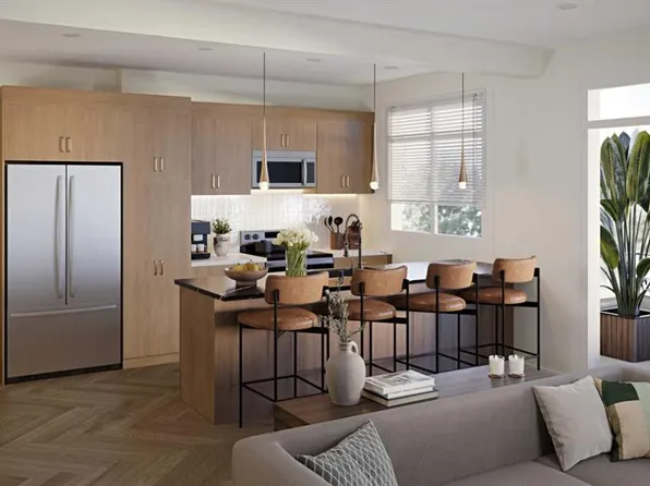 14800 N 1st St NW #202, Calgary, AB T3P 1Y4