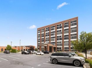 2175 Wyandotte St #313, Windsor, ON N8Y5B9