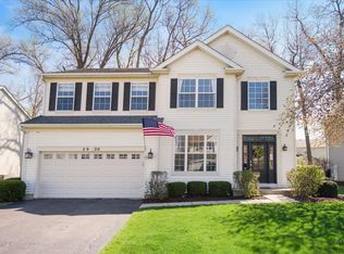 2920 Plantation Dr, Carpentersville, IL 60110