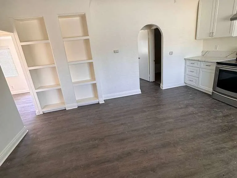 4555-57 Landis St #55 — Photo 7