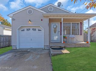 1417 Longboat Ave, Beachwood, NJ 08722