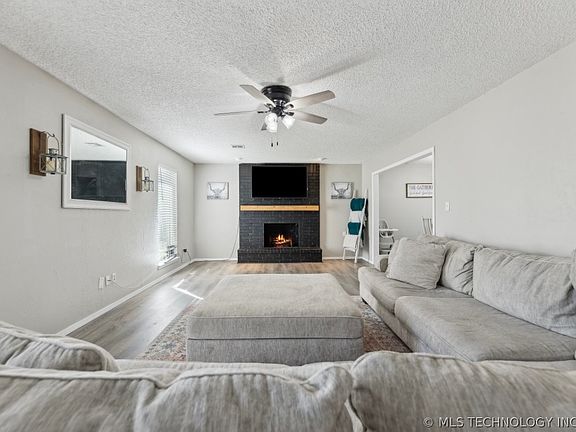 4th image of 2602 S 27th St