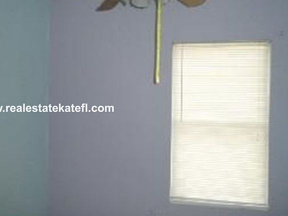 4th image of 1409 E Ida St