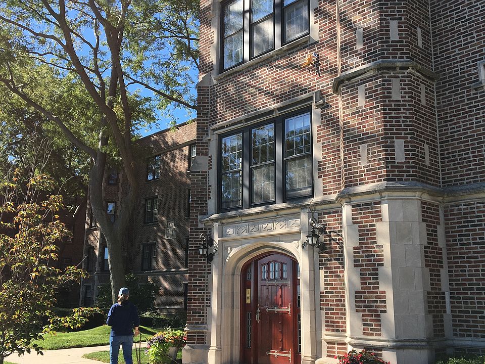 1st image of 602 Sheridan Sq Unit 2