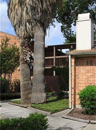 5th image of 2625 Greenwood Dr