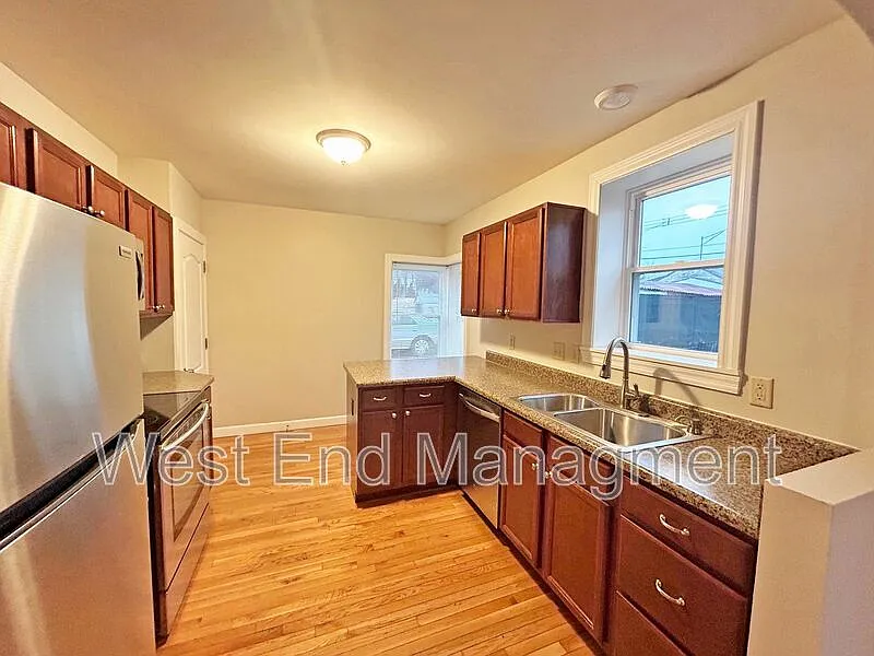 2 bed, 2.0 bath, $1,750 — Photo 3