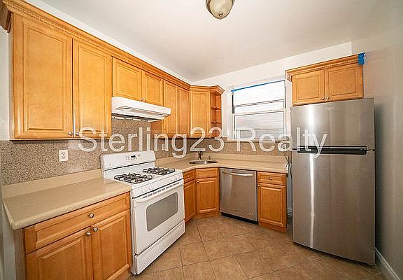 3rd image of 22-39 35th St #2
