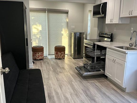 2nd image of 4246 Suzanne Dr