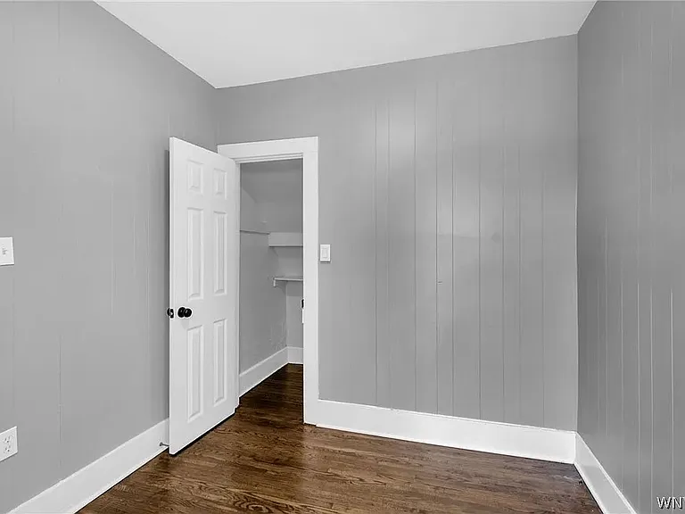 27 Como Ave #2 — Photo 12