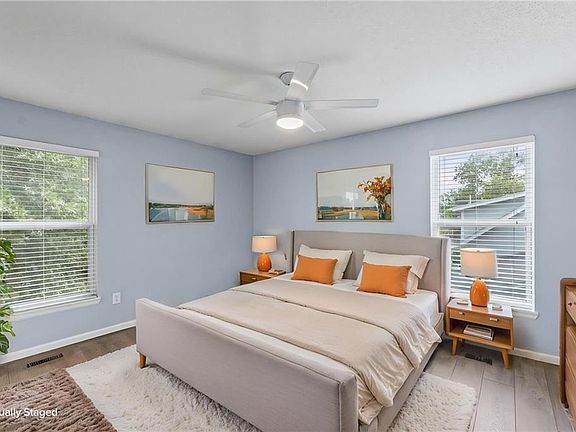 5th image of 5709 Outlook St
