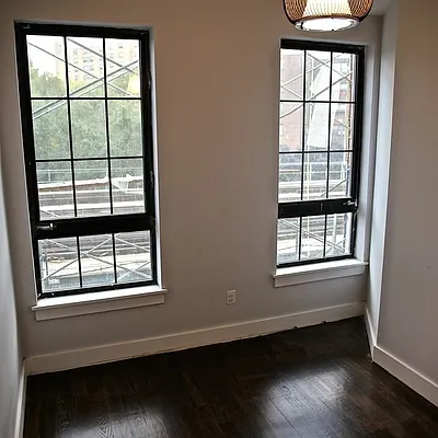 Rented by Nooklyn NYC LLC | media 40