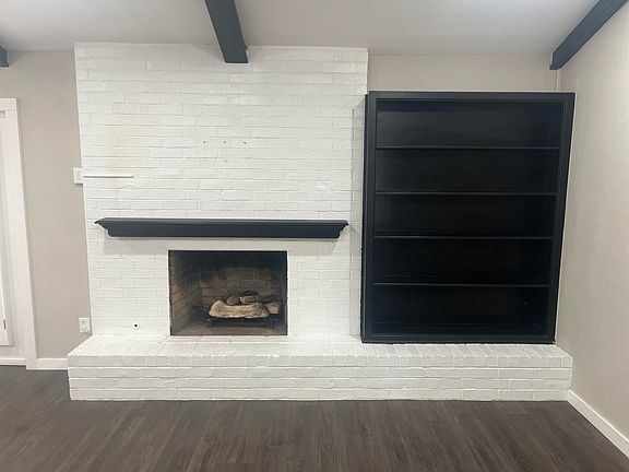 4th image of 8007 Elmwood Ave