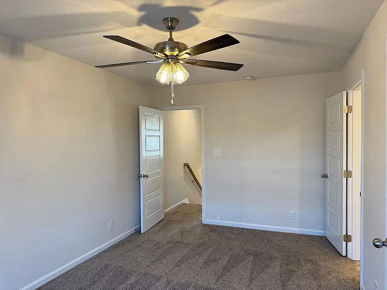 134 Quarry Point Dr — Photo 16