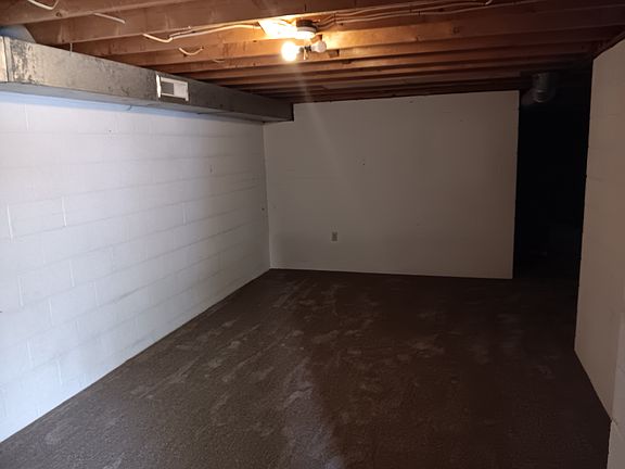 5th image of 1156 Clark Rd
