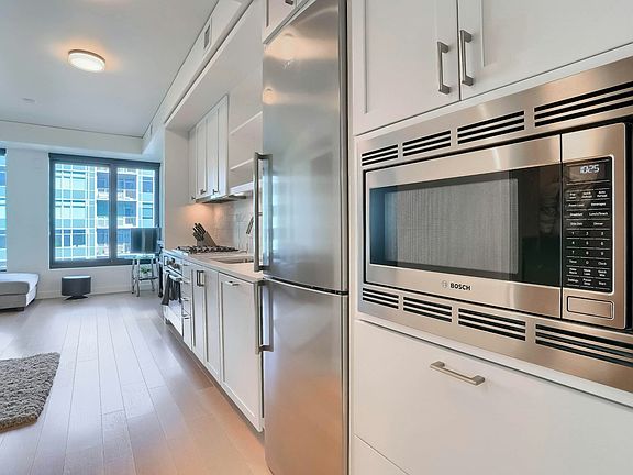 5th image of 1750 Wewatta St Unit 1105