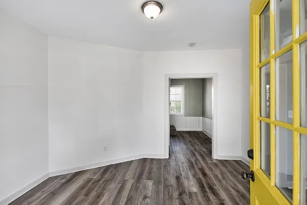 903 Berry St — Photo 6