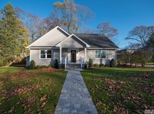 53 Teed St, Huntington Station, NY
