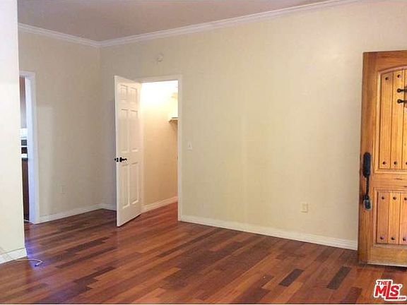 2nd image of 3501 Bellevue Ave