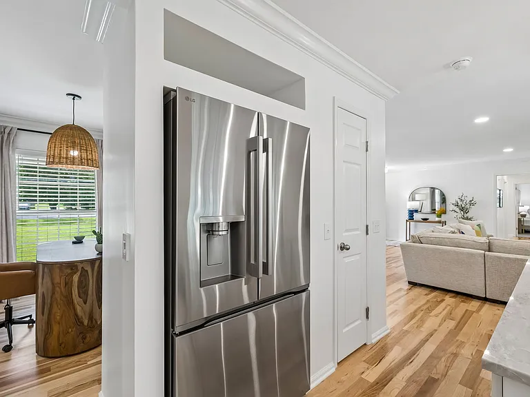 1518 Lipscomb Dr — Photo 17