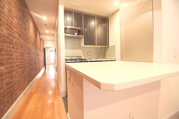 Rented by Bold New York | media 18