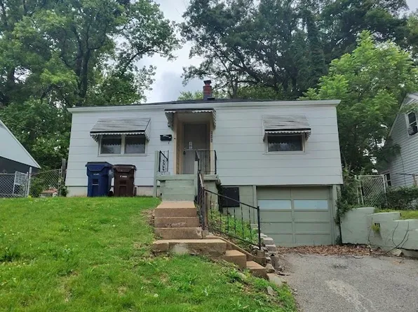 515 Coppinger Dr, Saint Louis, MO 63135