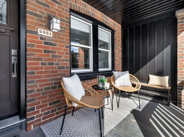 292A Woodfield Rd, Toronto, ON M4L 2X1