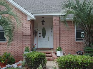 217 White Oak Ave, Crestview, FL 32536