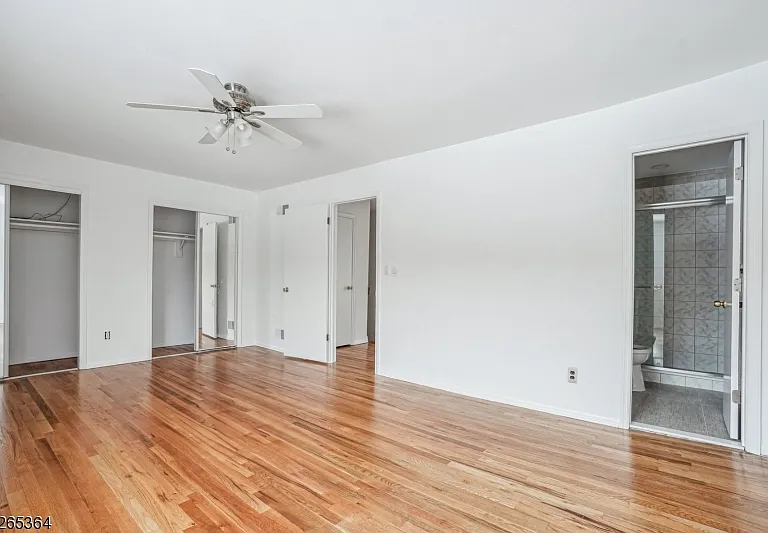 38 Park St #13D — Photo 10