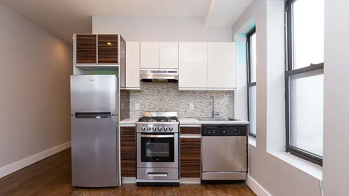 Rented by Nooklyn NYC LLC | media 23