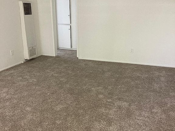 5th image of 202 E Cypress St #3