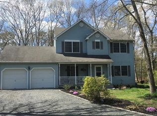 378 Deer Lake Ct, Manahawkin, NJ 08050