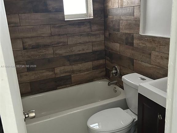 5th image of 730 SW 4th St #A