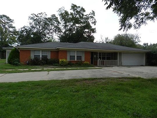 2nd image of 102 E Martindale Dr