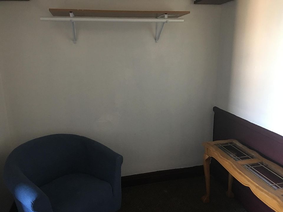 2nd image of 3308 W Elm St